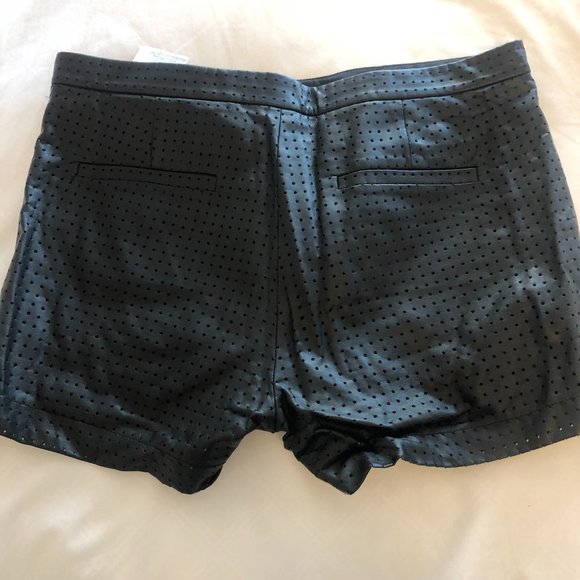 Banana Republic leatherette shorts - Picture 2 of 7